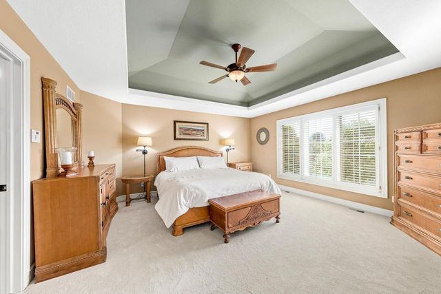 1260 Four Winds WAY, Hartland, WI 53029
