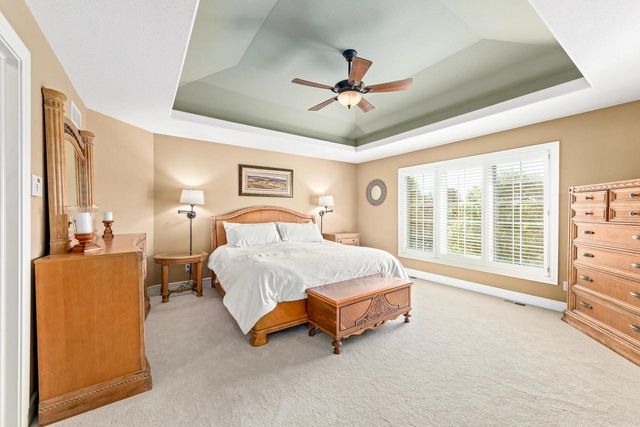 1260 Four Winds WAY, Hartland, WI 53029