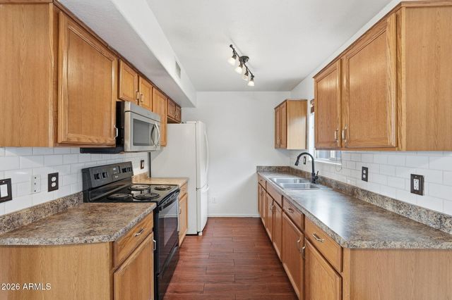 16202 N DESERT SAGE Street, Surprise, AZ 85378