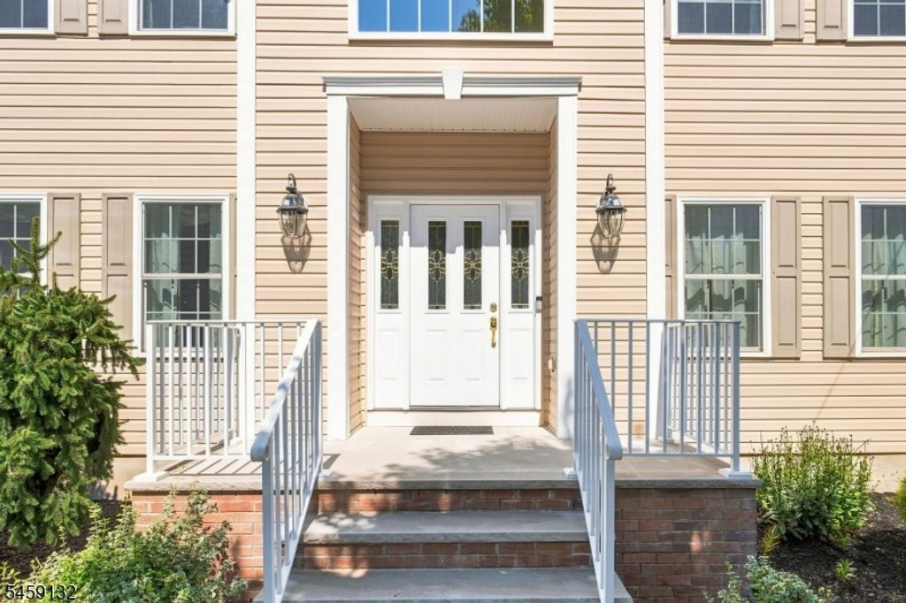 101 Churchill Ave, Franklin Twp., NJ 08873 — photo 3