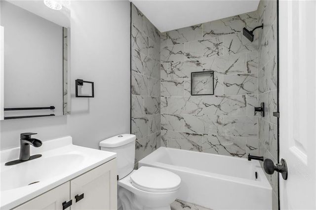 4623 E 38th Street, Kansas City, MO 64128