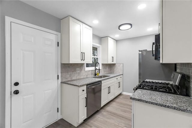 4623 E 38th Street, Kansas City, MO 64128