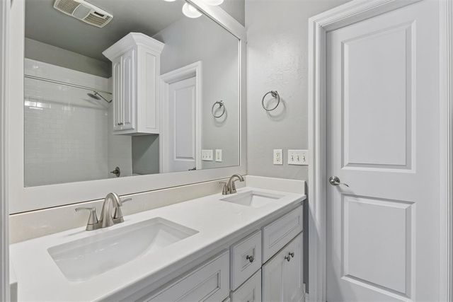 1300 Redbud Court, Oklahoma City, OK 73160