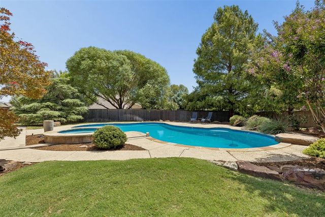 1300 Redbud Court, Oklahoma City, OK 73160