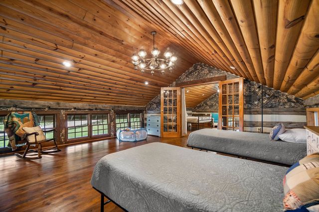 12159 Cookeville Boat Dock Rd, Baxter, TN 38544