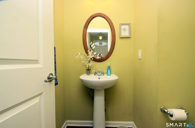 72 Tucker Street 72, Danbury, CT 06810