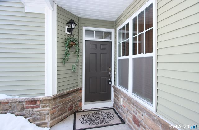 72 Tucker Street 72, Danbury, CT 06810