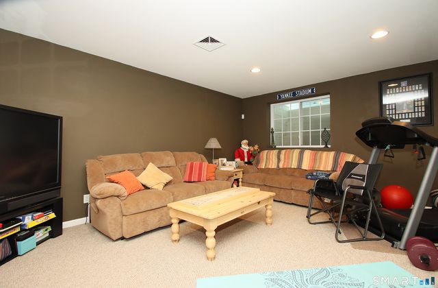 72 Tucker Street 72, Danbury, CT 06810