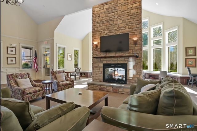 72 Tucker Street 72, Danbury, CT 06810