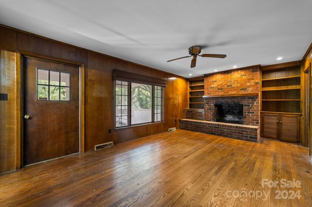 866 Concord Road, Davidson, NC 28036