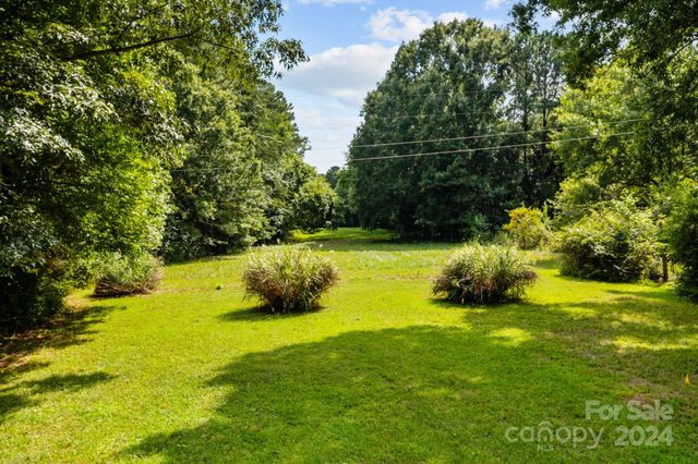 866 Concord Road, Davidson, NC 28036