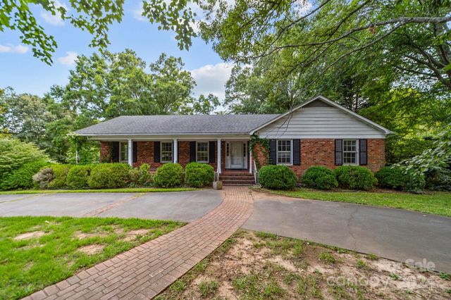 866 Concord Road, Davidson, NC 28036