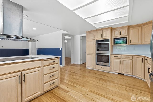 7602 182nd Street E, Puyallup, WA 98375