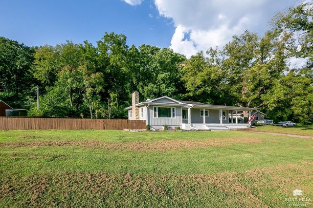 641 Zeandale Road, Manhattan, KS 66502
