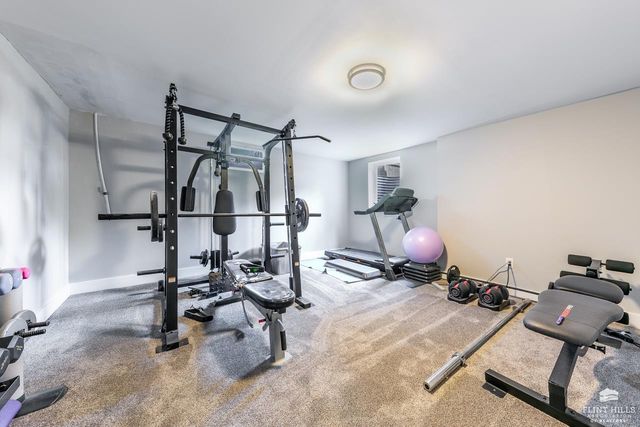 641 Zeandale Road, Manhattan, KS 66502