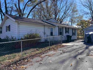 110 BROW Drive, East Peoria, IL 61611