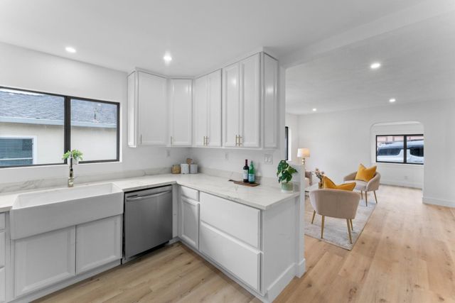 300 Klamath Street, Brisbane, CA 94005