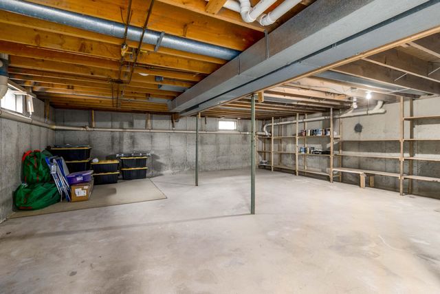 32 Schooner Street, West Yarmouth, MA 02673