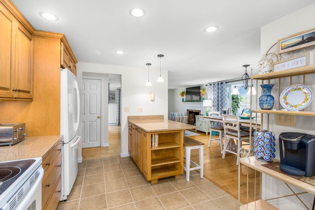 32 Schooner Street, West Yarmouth, MA 02673