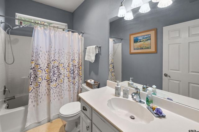 7614 Abbeywood Ct., Tyler, TX 75703