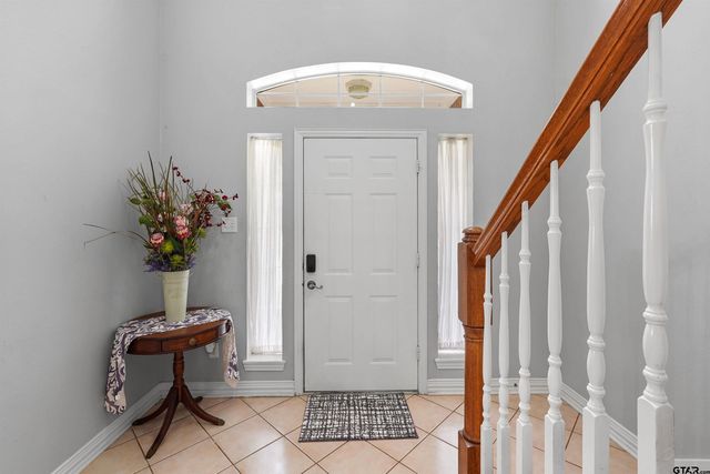 7614 Abbeywood Ct., Tyler, TX 75703