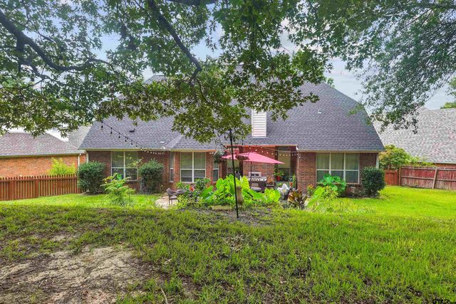 7614 Abbeywood Ct., Tyler, TX 75703