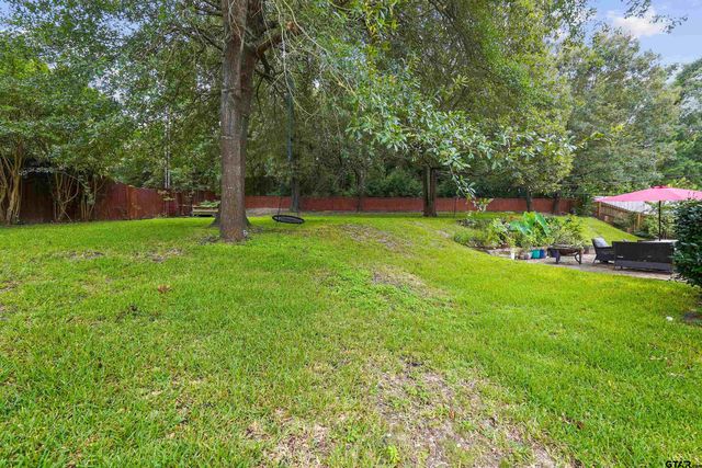 7614 Abbeywood Ct., Tyler, TX 75703