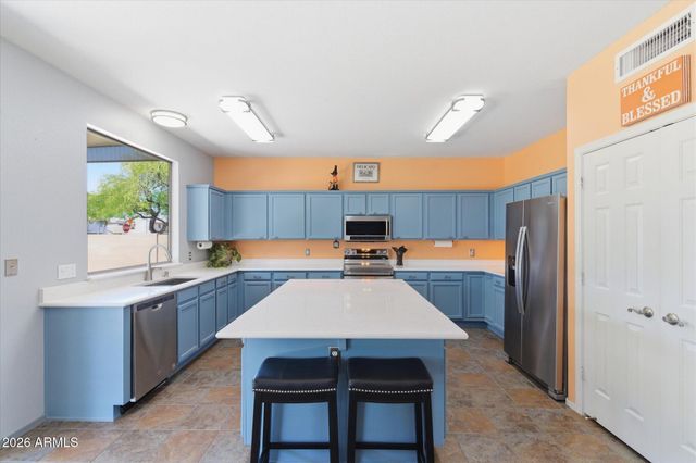 8629 W SALTER Drive, Peoria, AZ 85382