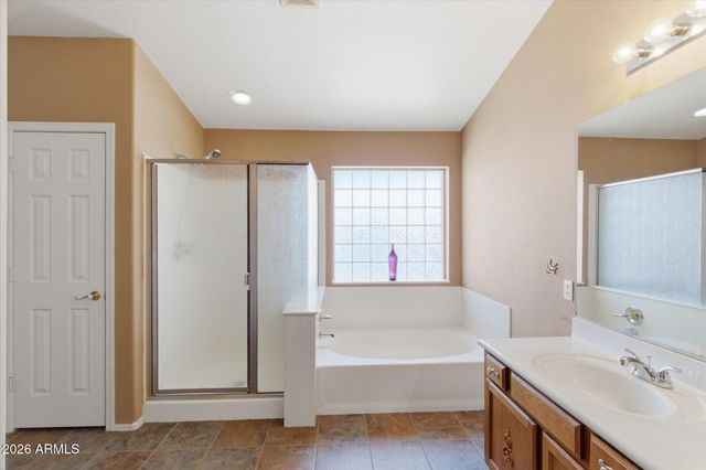 8629 W SALTER Drive, Peoria, AZ 85382