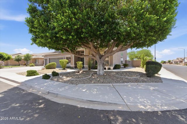 8629 W SALTER Drive, Peoria, AZ 85382