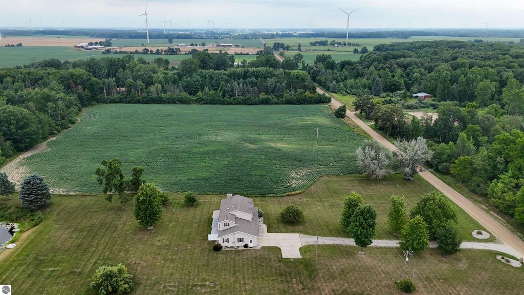 Image 37 of property listing at 798 S Whiteville Road, Mt Pleasant, MI 48858