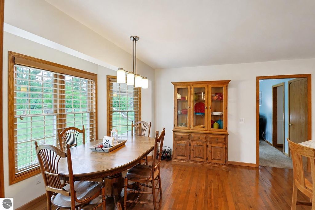 Image 9 of property listing at 798 S Whiteville Road, Mt Pleasant, MI 48858