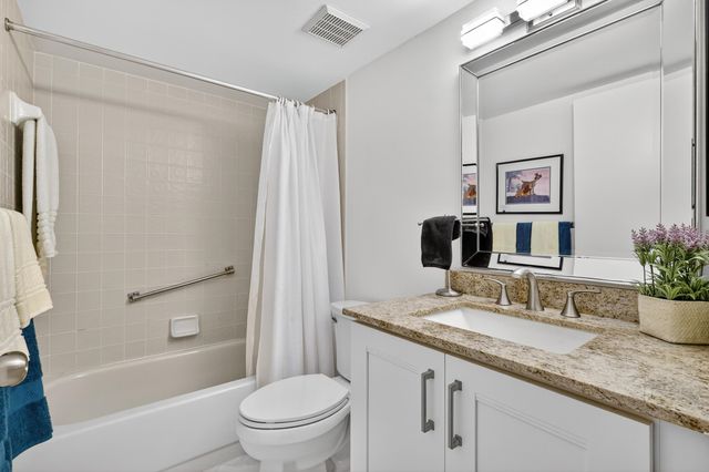 110 Half Moon Circle D2, Hypoluxo, FL 33462