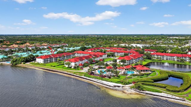 110 Half Moon Circle D2, Hypoluxo, FL 33462