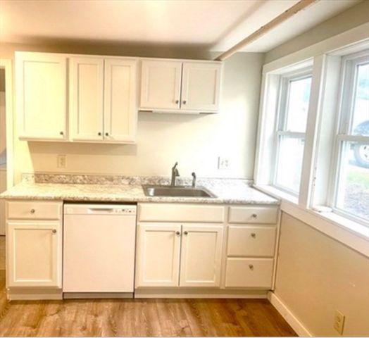 6 Trottier 4, Worcester, MA 01606