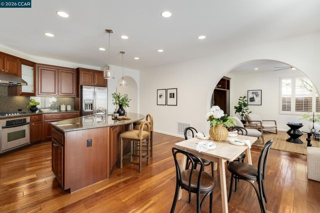 2359 Magnolia Bridge Dr, San Ramon, CA 94582