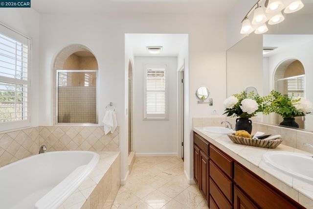 2359 Magnolia Bridge Dr, San Ramon, CA 94582