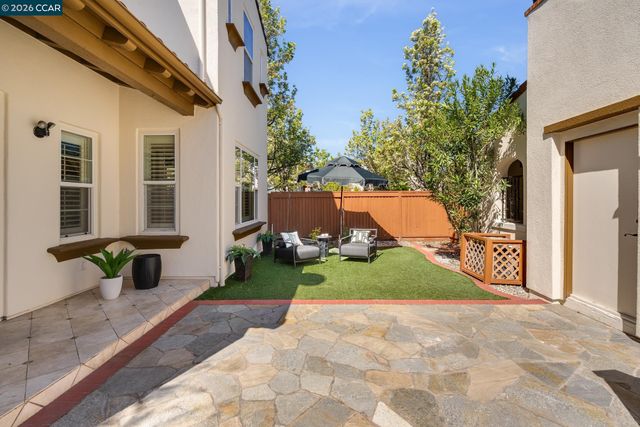 2359 Magnolia Bridge Dr, San Ramon, CA 94582