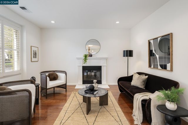 2359 Magnolia Bridge Dr, San Ramon, CA 94582