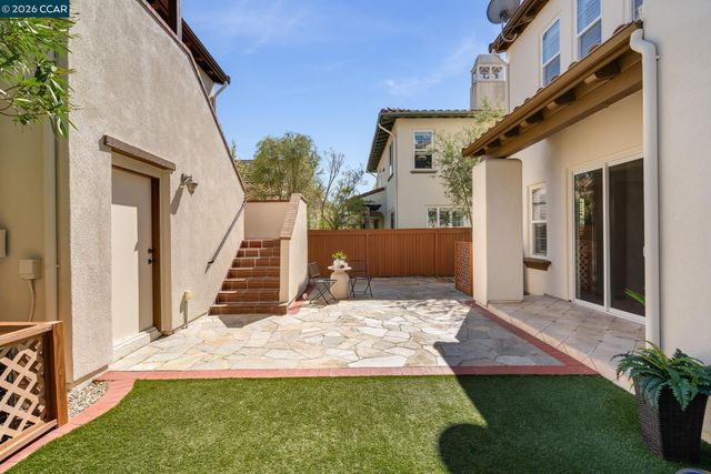 2359 Magnolia Bridge Dr, San Ramon, CA 94582