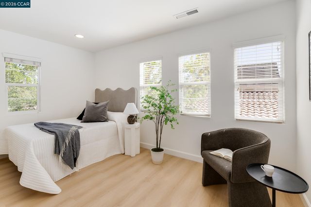 2359 Magnolia Bridge Dr, San Ramon, CA 94582