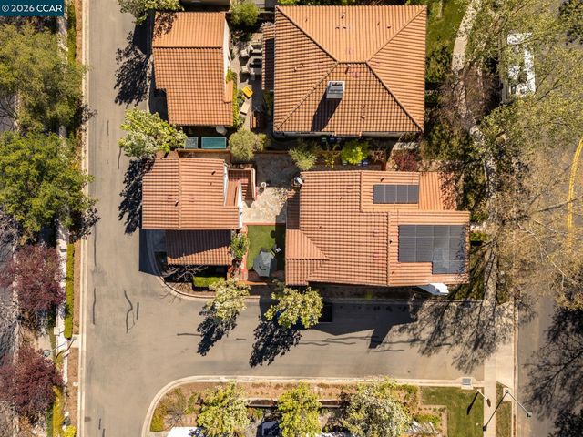 2359 Magnolia Bridge Dr, San Ramon, CA 94582