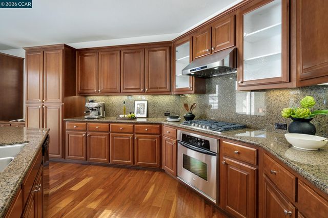 2359 Magnolia Bridge Dr, San Ramon, CA 94582