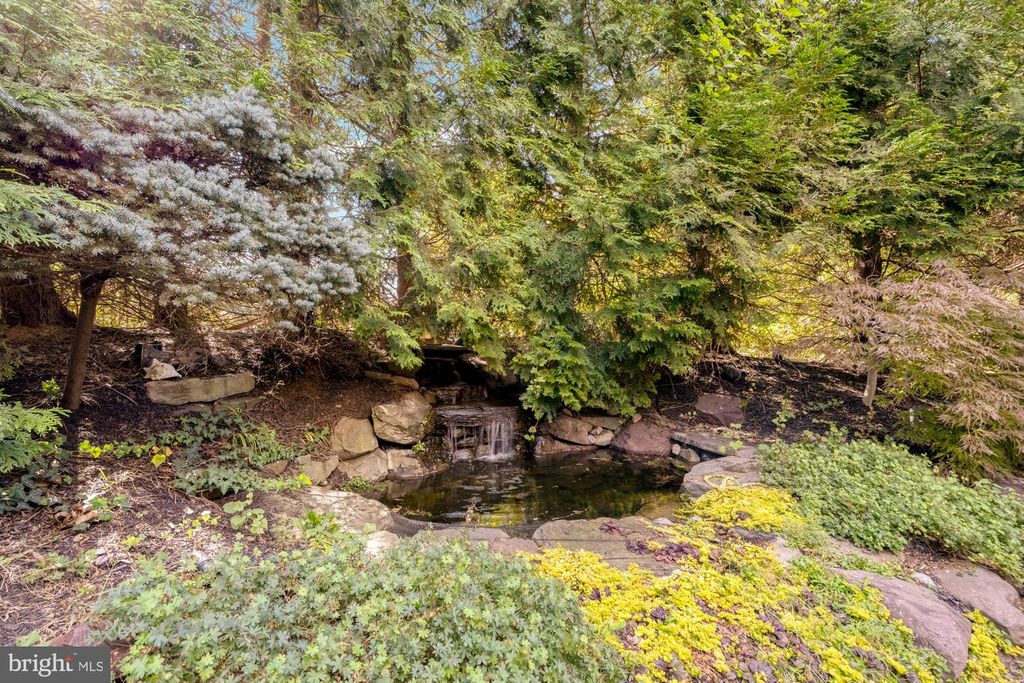 6238 LINWAY TER, Mclean, VA 22101
