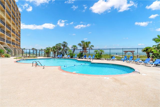 4000 Surfside Blvd 402, Corpus Christi, TX 78402