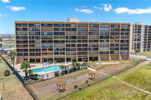 4000 Surfside Blvd 402, Corpus Christi, TX 78402