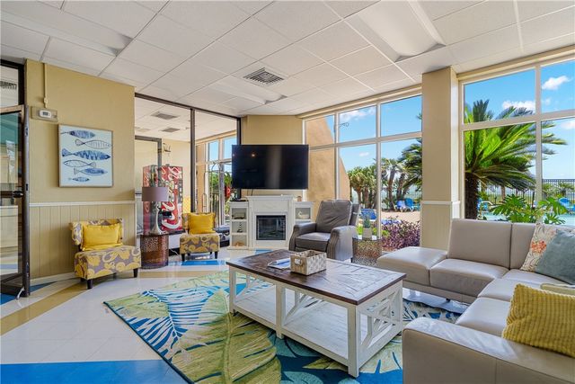 4000 Surfside Blvd 402, Corpus Christi, TX 78402