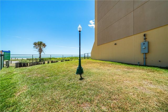 4000 Surfside Blvd 402, Corpus Christi, TX 78402