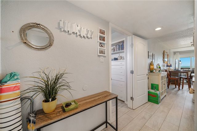 4000 Surfside Blvd 402, Corpus Christi, TX 78402