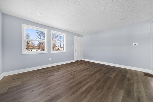 1885 Case Road, Columbus, OH 43224